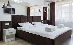 Avangard Shpytalna 20A Apart